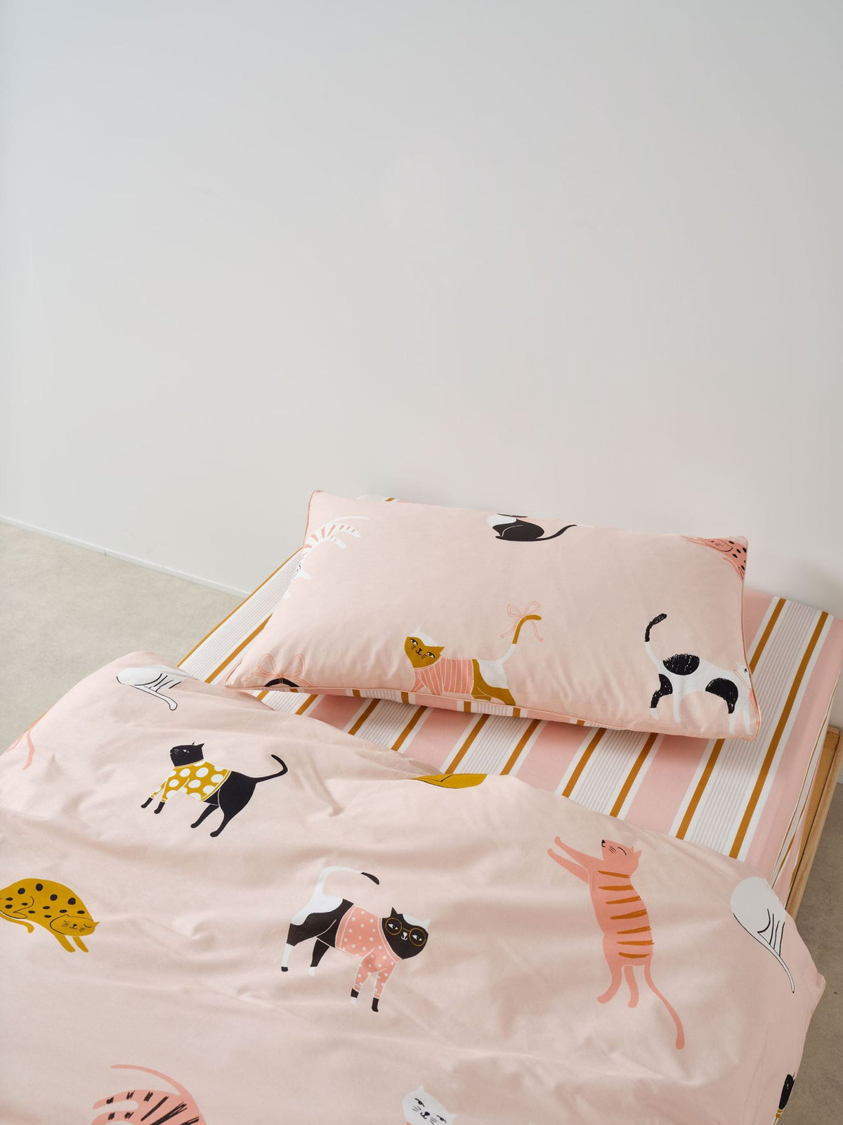 Fitted Sheet - & Pillowcase Set Sailor Stripe Linen House - Double Pink
