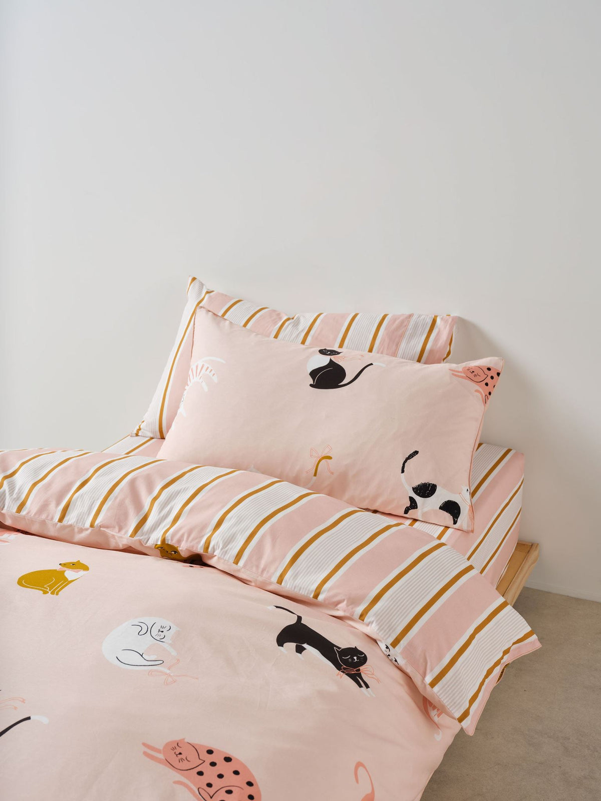 Fitted Sheet - & Pillowcase Set Sailor Stripe Linen House - Single Pink
