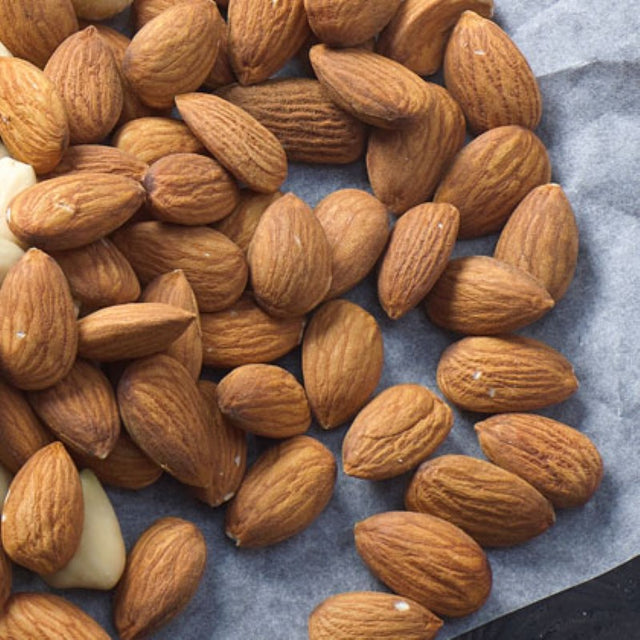 Natural whole almonds in a 3KG pack, rich in nutrients, perfect for snacking or cooking, by Smart Choice.