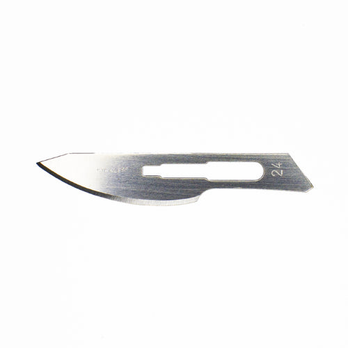 Large curved scalpel blades in stainless steel for precise cutting on various materials, ideal for hobbyists and professionals.