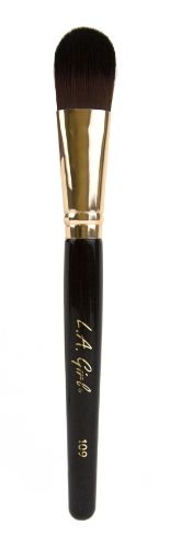 L.A. Girl Pro.Brush Flat Foundation Brush with soft synthetic hair for flawless foundation application.
