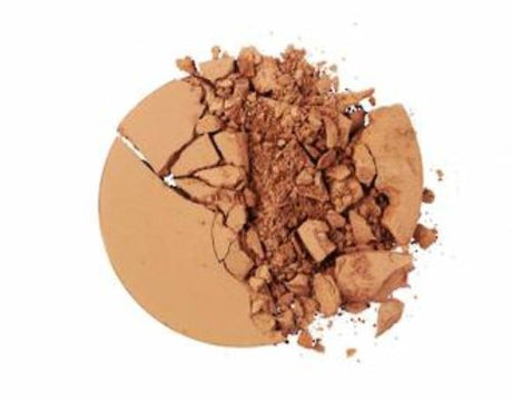 La Girl Pro Face Powder in True Bronze features a matte finish for buildable coverage, perfect for all skin types.