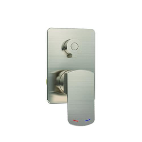 Que Versadisc Diverter Bath Shower Brushed Stainless Finish - Felton