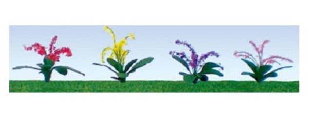 Detailed pack of 40 vibrant 10mm petunias to enhance your HO scale model train landscape.