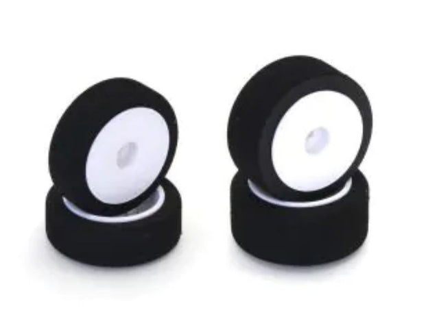 Kyosho MB010 Soft Sponge Tyres (4) for optimal grip and performance in RC racing, suitable for all surfaces.