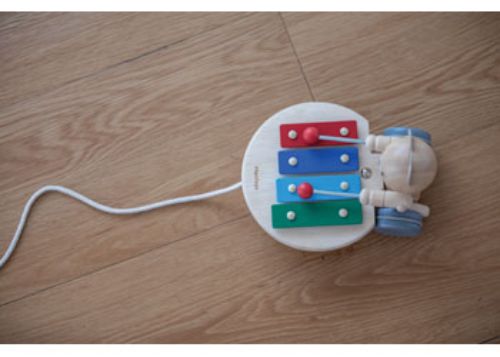 PlanToys - Pull-Along Musical Bear