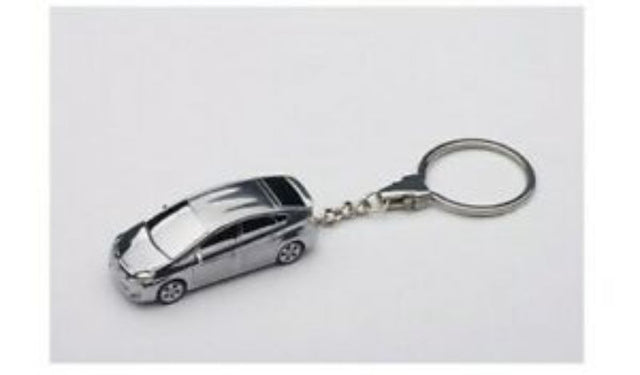 AUTOart 1/87 Toyota Prius diecast keychain, finely detailed and perfect for collectors and automotive fans.