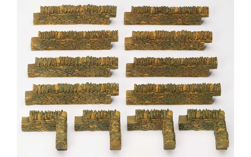 Hornby Cotswold Wall Pack #1 featuring authentic stone texture for realistic model railway scenery.