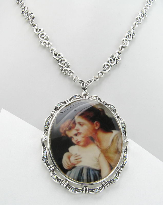 Necklace - Sisters Hugging - Silver