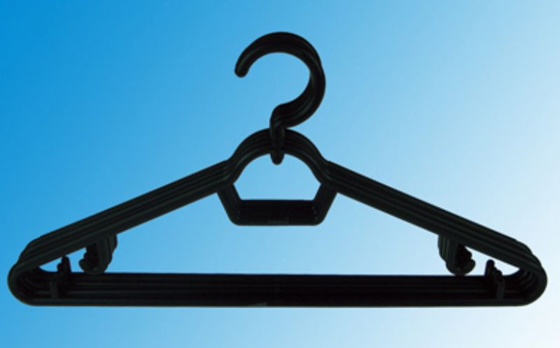 Clothes Hanger - Plastic Black 41.7cm (24pcs)