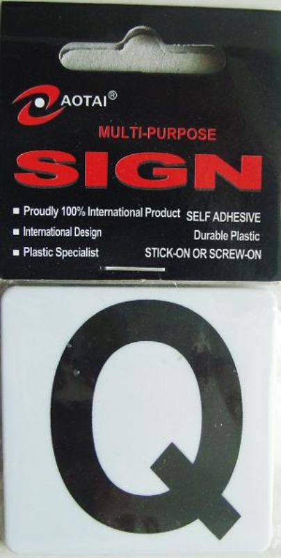 Plastic Sign - Q (Set of 12)