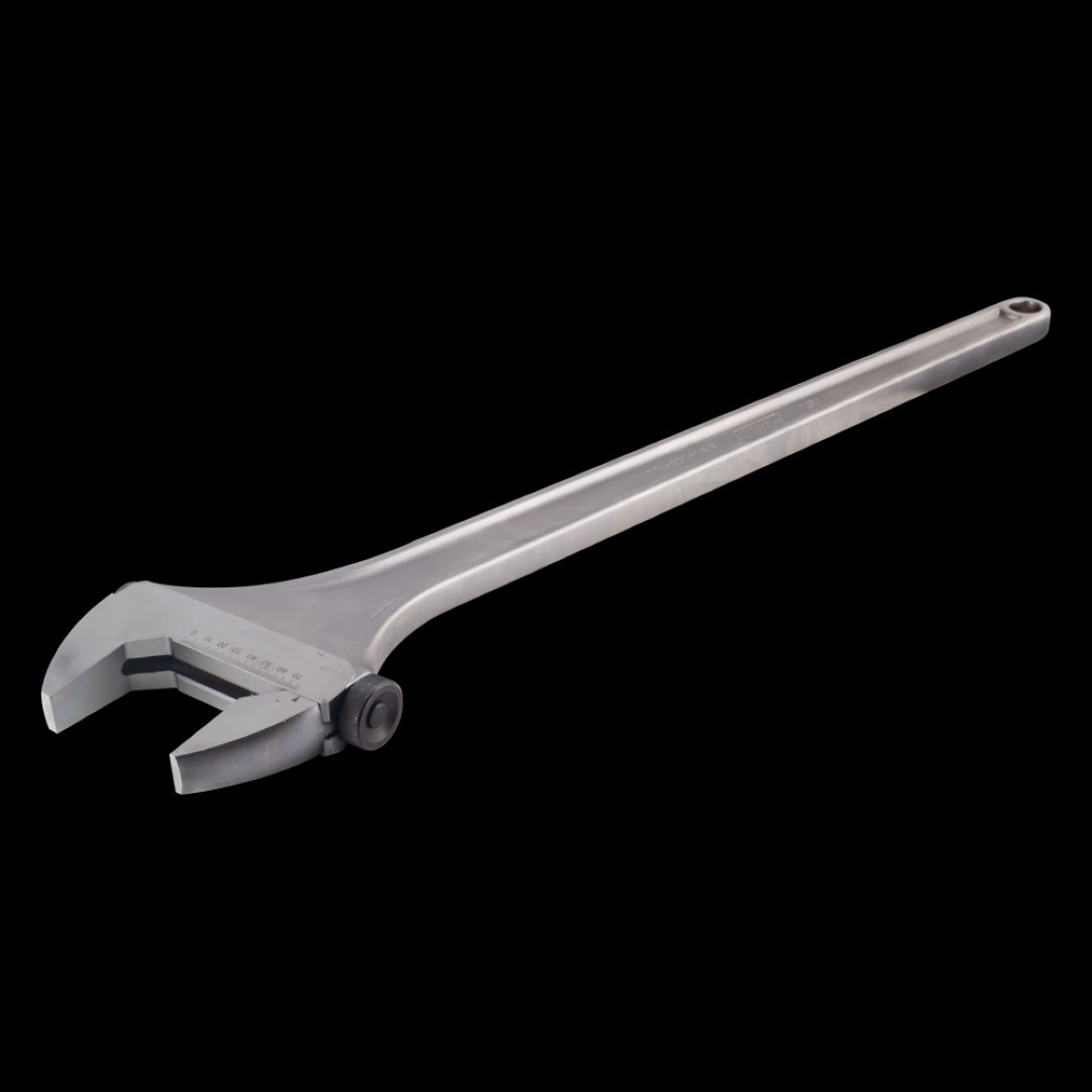 IREGA heavy-duty adjustable wrench, 750mm length, 78mm capacity, made from chrome vanadium steel, perfect for industrial use.