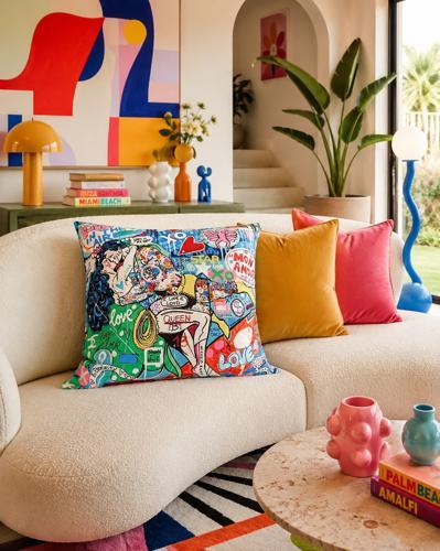 Velvet Art Cushion With Polyester Insert 550x550 - BT2006