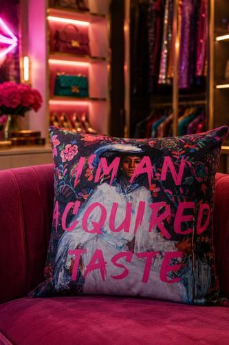 Velvet Art Cushion With Polyester Insert 550x550 - BT2017
