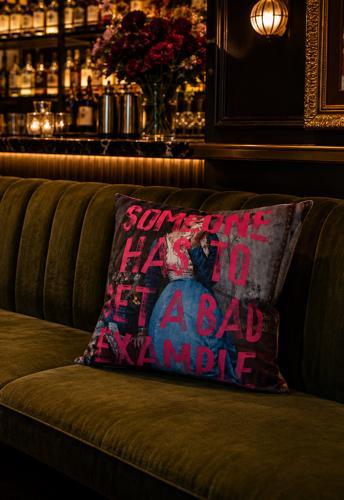 Velvet Art Cushion With Polyester Insert 550x550 - BT2018