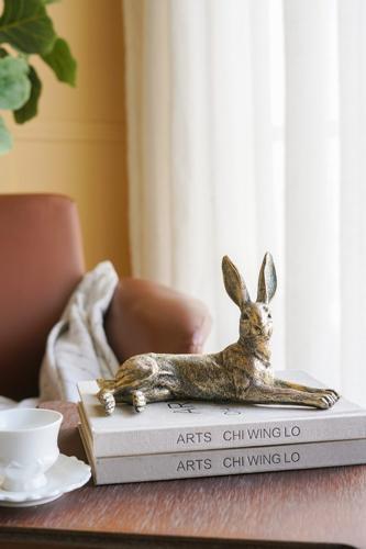 Gold Resin Rabbit Sculpture 260x130x145