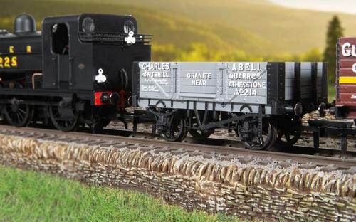 Hornby Trains - Charles Abell 4 Plank Wagon