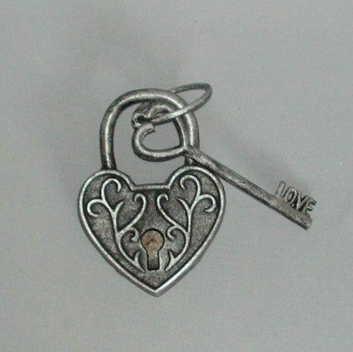 Key And Padlock - 10x20cm