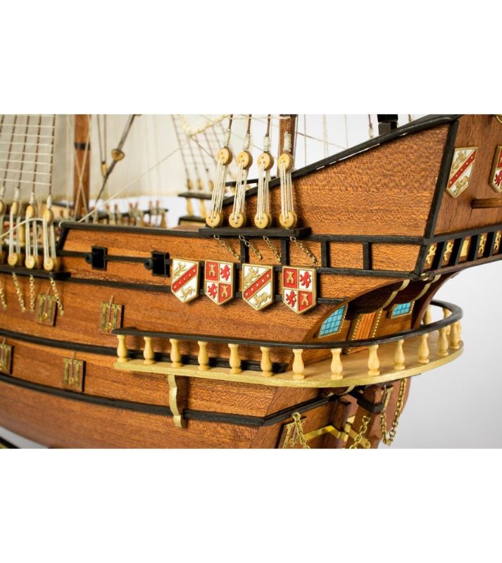 Wooden Ship and Fittings - Artesania Latina 1/90 San Francisco II