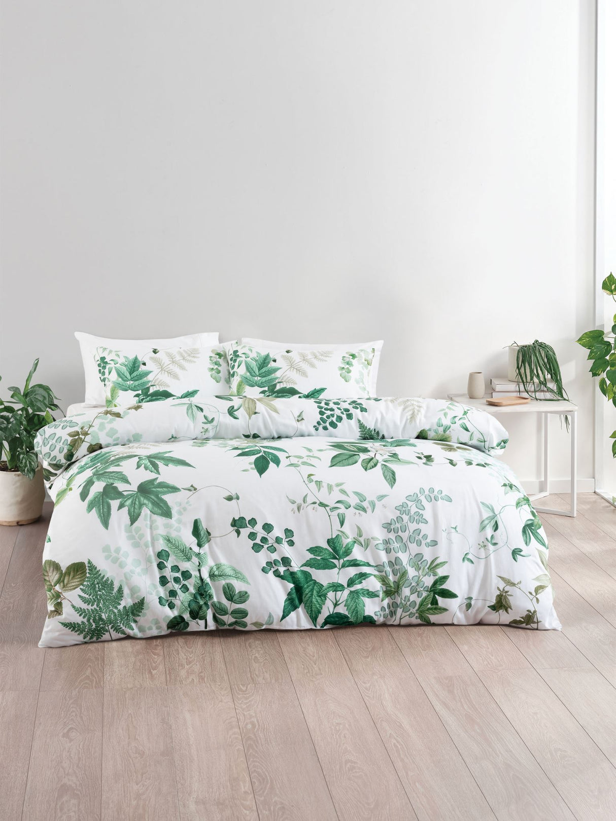 Queen Duvet Cover Set - Freya Duvet Cover Set By Savona - White