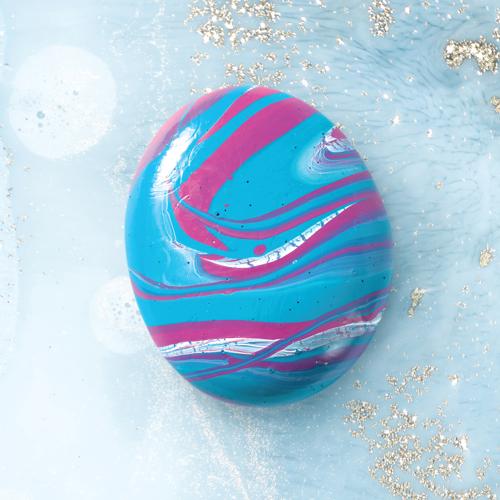 Create Your Own Paint Pour Rocks