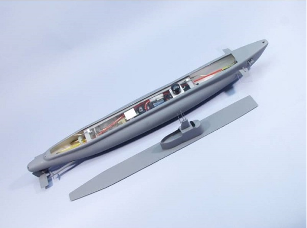 Wooden Ship Kit - 33" Submarine USS Bluefish