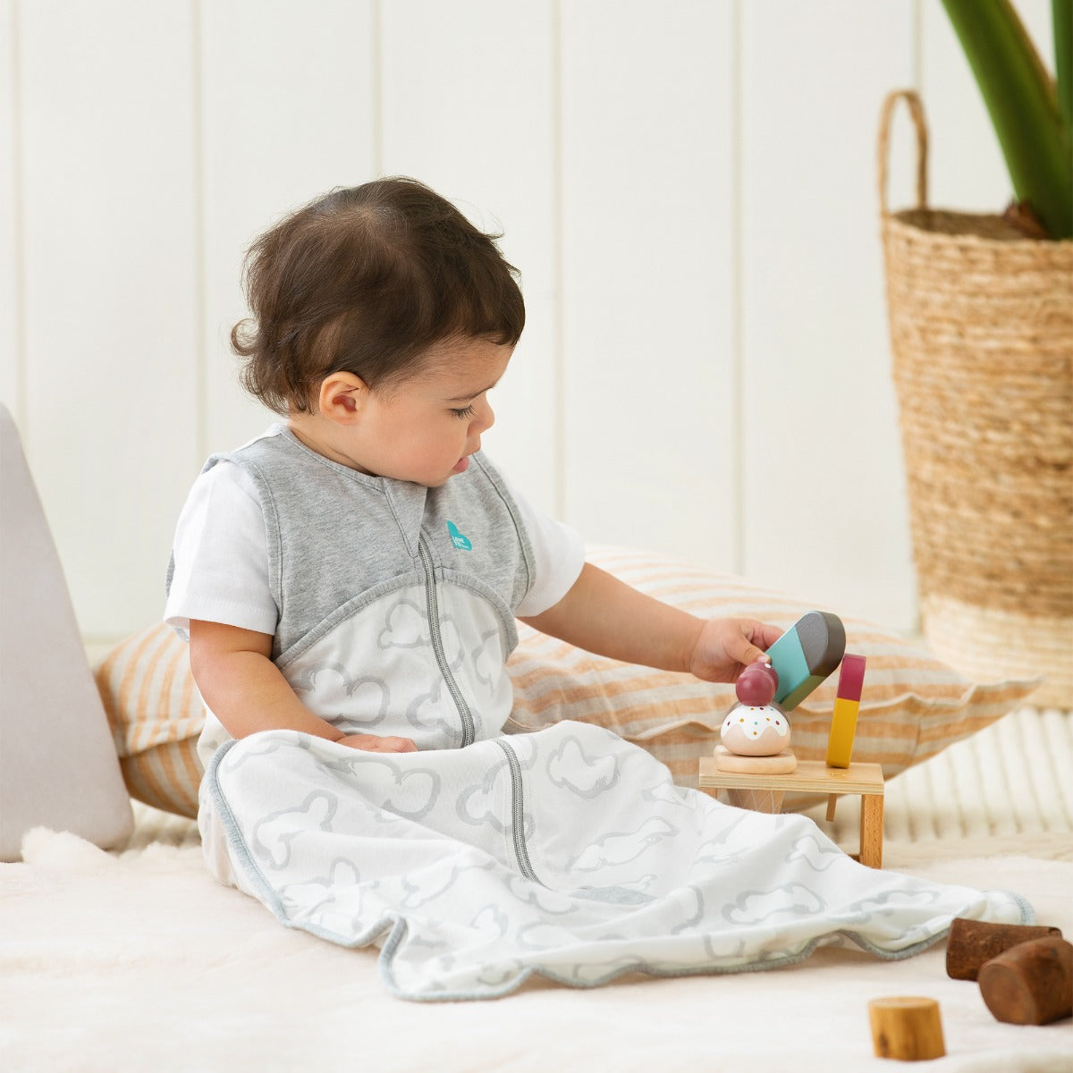 Love to Dream Sleep Bag Organic Lite 0.2 TOG - Clouds Grey - 6-18m