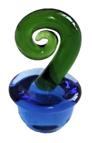 Kiwiana Koru Glass Art 3x3x5.5-6cm - GA48B