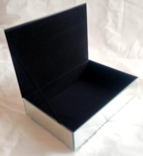 Mirrored Jewellery Box 21x13x8.5cm