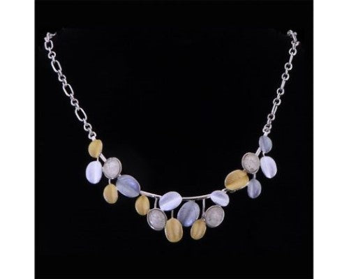 Rhodium plated necklace featuring small silver leaves, adjustable 46cm length, elegant and nature-inspired design.