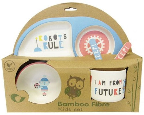 Eco-friendly bamboo pirate plate set for kids, featuring cute designs and dishwasher safe convenience.