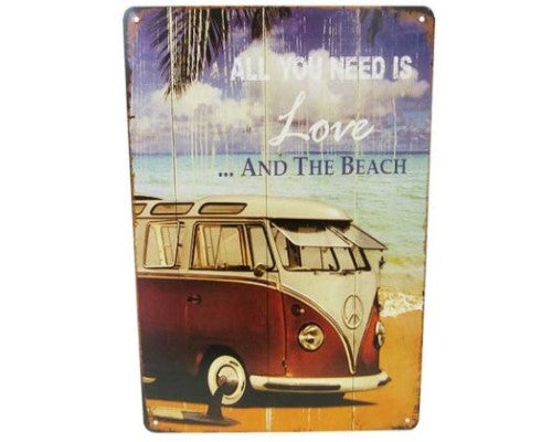 Retro tin art sign featuring a charming beach theme, measuring 30cm x 20cm, perfect for easy display.