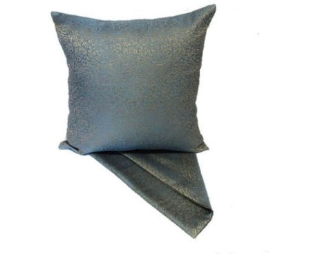 Light blue floral cushion cover made of thick fabric, 44cm x 44cm, with zip for easy washing, ideal for stylish decor.