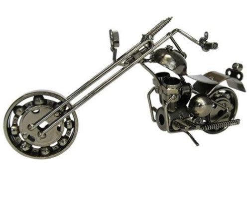 Steampunk metal motorbike decor, 23x10 cm, perfect for enhancing any man cave space.