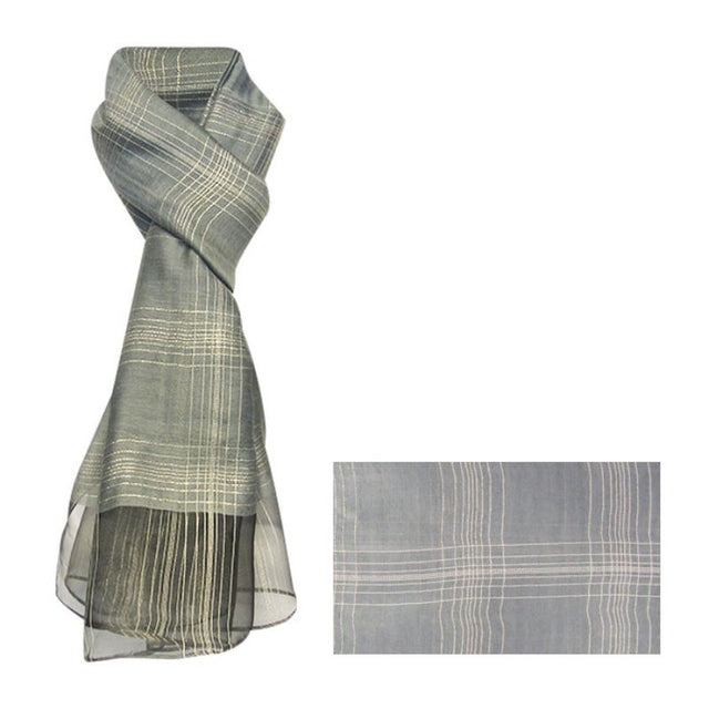 Lightweight white gold lattice scarf, 180cm, adds elegance and comfort to any outfit for all-season wear.