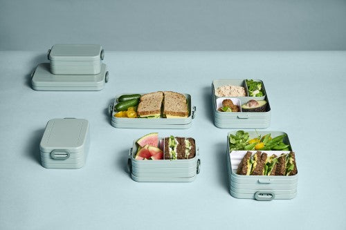 Large Vivid Mauve Mepal Bento Box with two compartments, microwave-safe tray, perfect for stylish meal storage on-the-go.