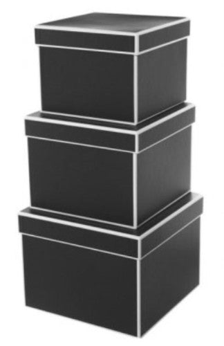 Set of 3 elegant black square gift boxes, each 20 x 15 cm, ideal for beautifully presenting gifts on any occasion.