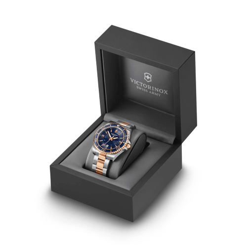 Watch - VICTORINOX Maverick 43mm SS Bracelet Blue Dial