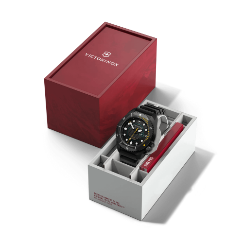 Watch - VICTORINOX Dive Pro Auto 43mm Black Rubber Strap Black Dial/Case