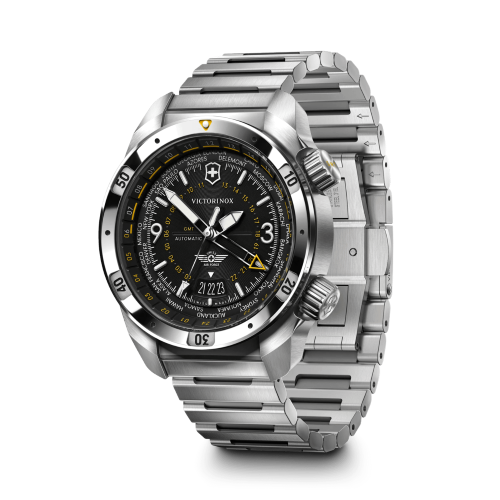 Watch - VICTORINOX Air Pro Auto 43mm Black Dial Bracelet