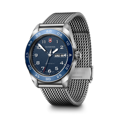 Watch - VICTORINOX Swiss Army 42mm SS Bracelet Blue Dial