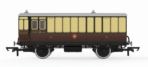 Hornby GWR 4WC Passenger Brake 505 model with oil lamps and step boards for low platform access.