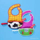 B.BOX DISNEY WOODY TRAVEL BIB