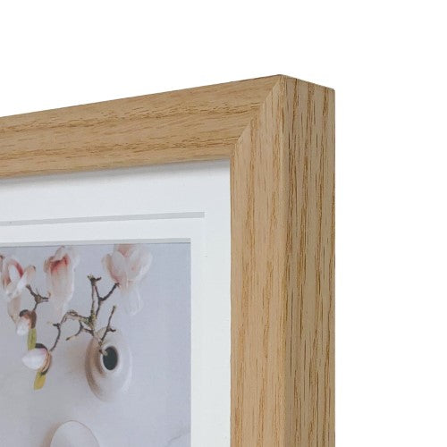 Elegant Deluxe Natural Oak Photo Frame - Type 3