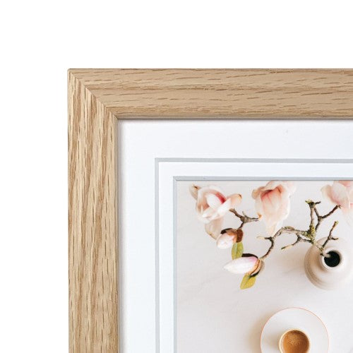 Elegant Deluxe Natural Oak Photo Frame - Type 3