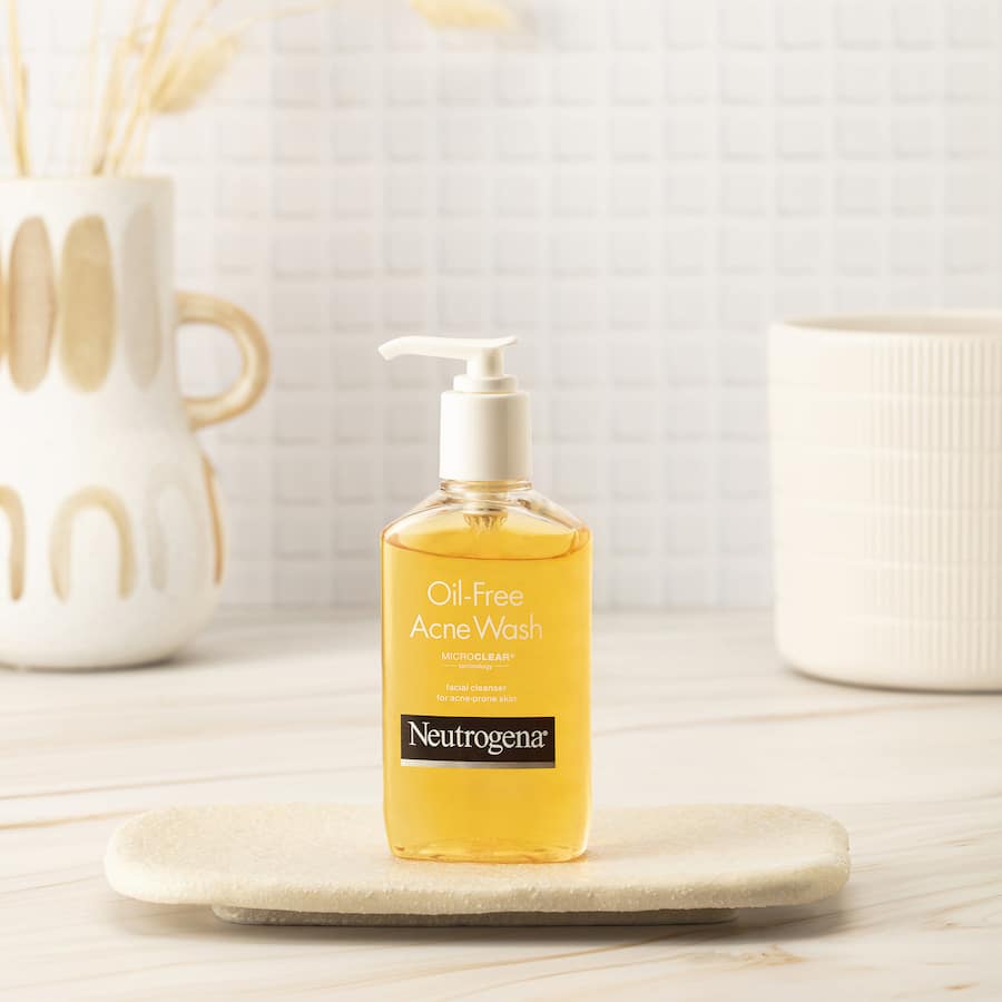 Neutrogena Cleanser Oil Free Face Wash 175mL