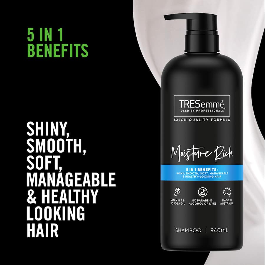 Tresemme Moisture Rich Shampoo With Vitamin E & Jojoba Oil 940mL