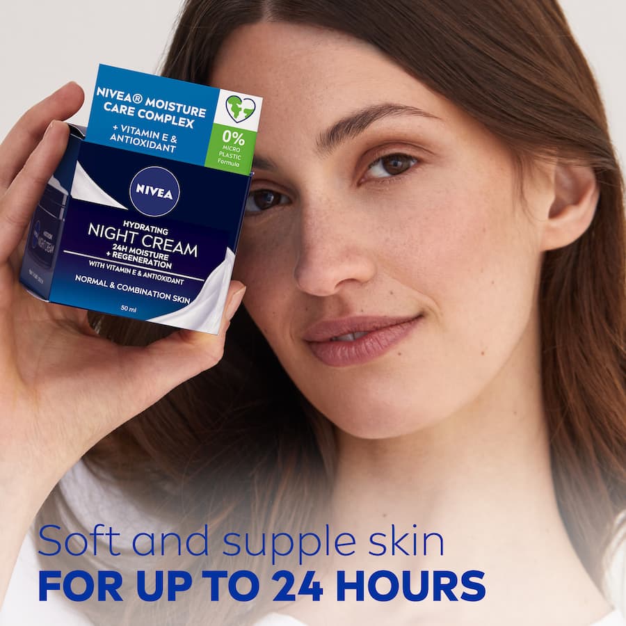 Nivea Hydrating Night Cream Moisture + Regeneration 50mL