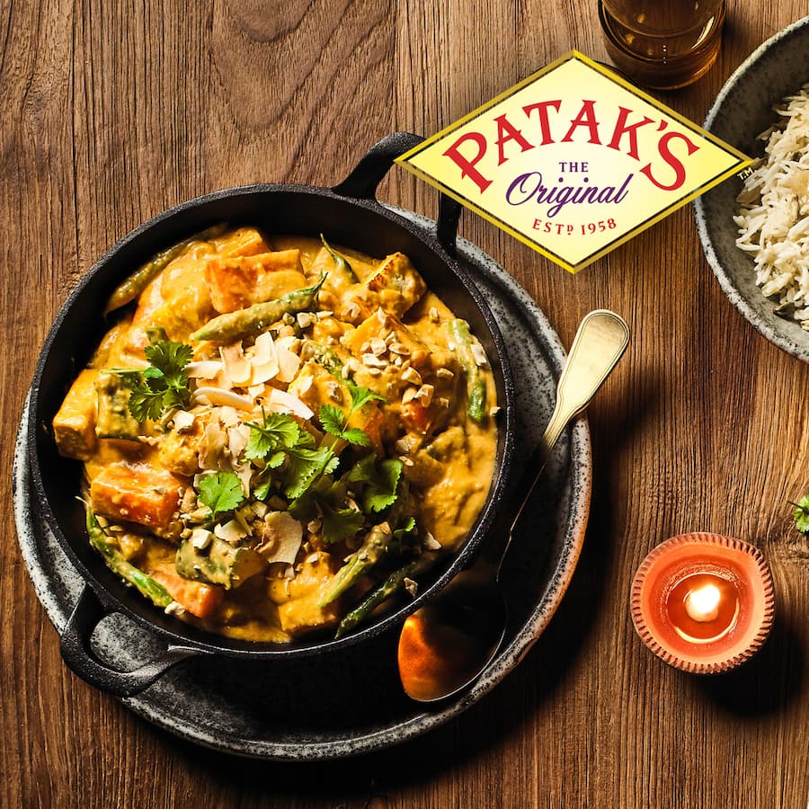 Pataks Recipe Base Cashew & Coconut Mild Jar 450g