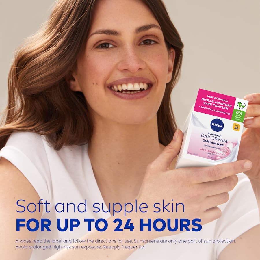 Nivea Nourishing Day Cream Moisturiser Spf 30 50mL